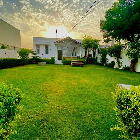 Solanki Farms & Pool Villa Garden Fully Private ชัยปุระ ภายนอก รูปภาพ