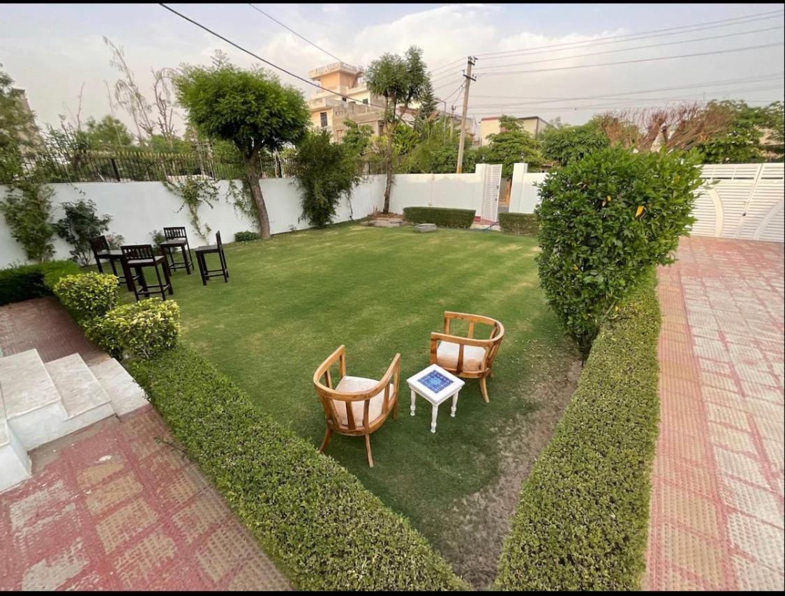 Solanki Farms & Pool Villa Garden Fully Private ชัยปุระ ภายนอก รูปภาพ