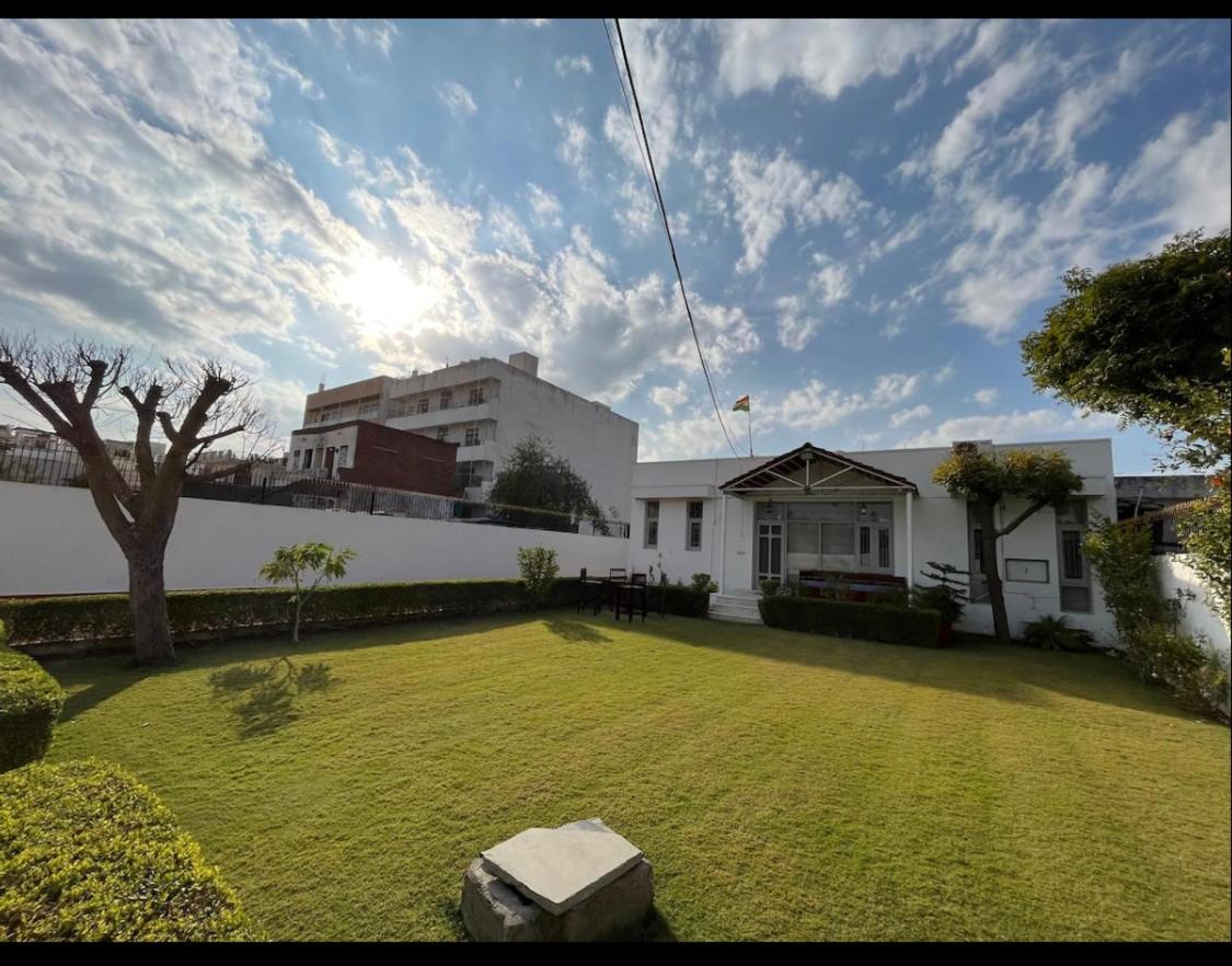 Solanki Farms & Pool Villa Garden Fully Private ชัยปุระ ภายนอก รูปภาพ