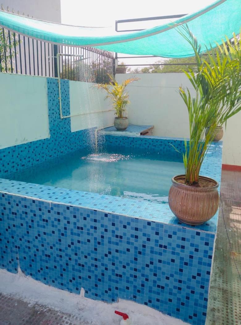 Solanki Farms & Pool Villa Garden Fully Private ชัยปุระ ภายนอก รูปภาพ